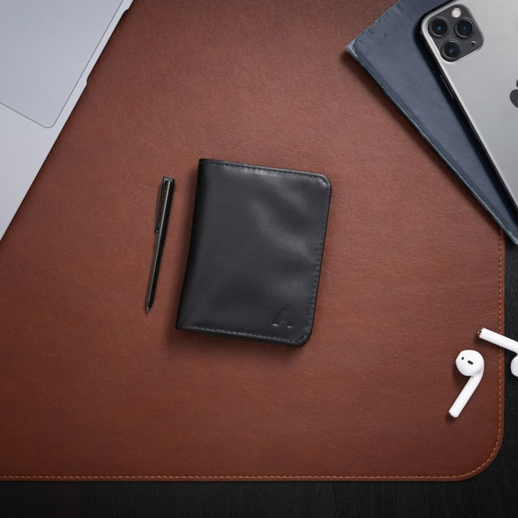 The Allett hybrid card wallet leather onyx-black